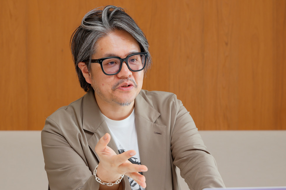 広告内製化で数億円のコスト削減 10年の経験で培った外注との切り分け
