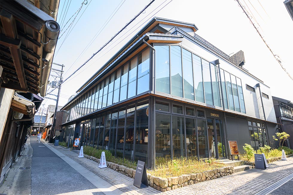 中川政七商店「商品企画シート」公開 「2万円のお盆飾り」完売の秘訣