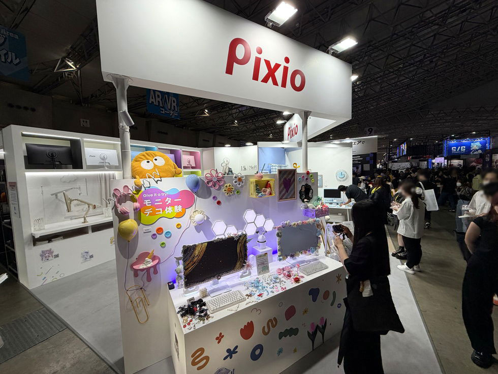 Pixio大型ディスプレイ 本体 デコれるディスプレーが大人気！ Pixioブース【TGS2026】 | 日経Gaming