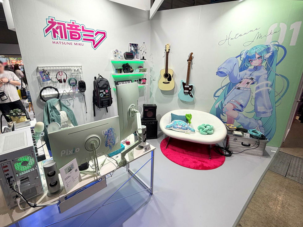 デコれるディスプレーが大人気！ Pixioブース【TGS2026】 | 日経Gaming