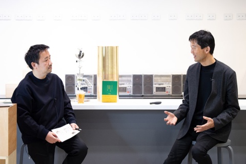 左からバニスターの細谷正人氏とソニー企業社長の永野大輔氏。対談は「Ginza Sony Park」で行った（写真／丸毛 透）