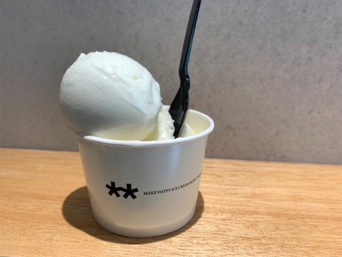 HiOLI（東京・目黒）は、店舗をショールームと位置付け、アイスクリームのサブスクリプションサービス「Pint Club（パイントクラブ）」の申し込みにつなげる