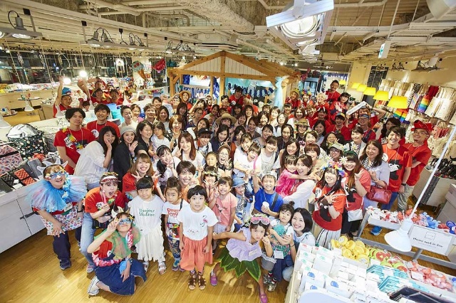 フライングタイガーが顧客と部活 熱狂が売り上げを押し上げる 日経クロストレンド フライングタイガーが顧客と部活 熱狂が売り上げを押し上げる 日経クロストレンド