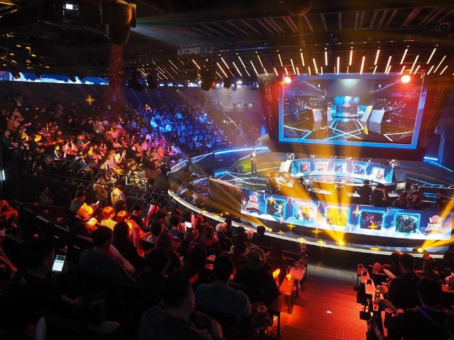 ルイ ヴィトン協賛 Lol はeスポーツの熱を日本にもたらすか 日経クロストレンド