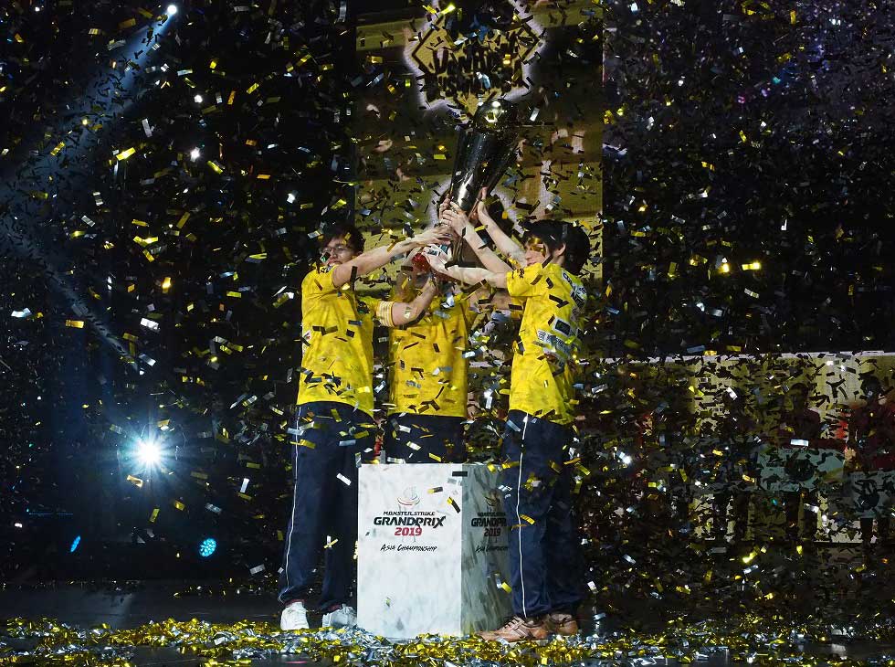 モンストグランプリ2019で優勝したのはプロチームとして活動する「どんどんススムンガ」