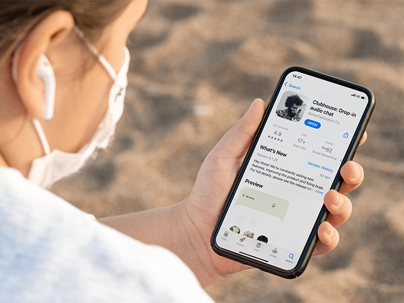 クラブハウスは若者に刺さらない　「声かけおじさん」に抵抗感
