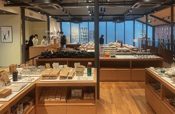 中川会長に聞く 中川政七商店が複合商業施設をオープンした理由 日経クロストレンド 中川会長に聞く 中川政七商店が複合商業施設をオープンした理由 日経クロストレンド