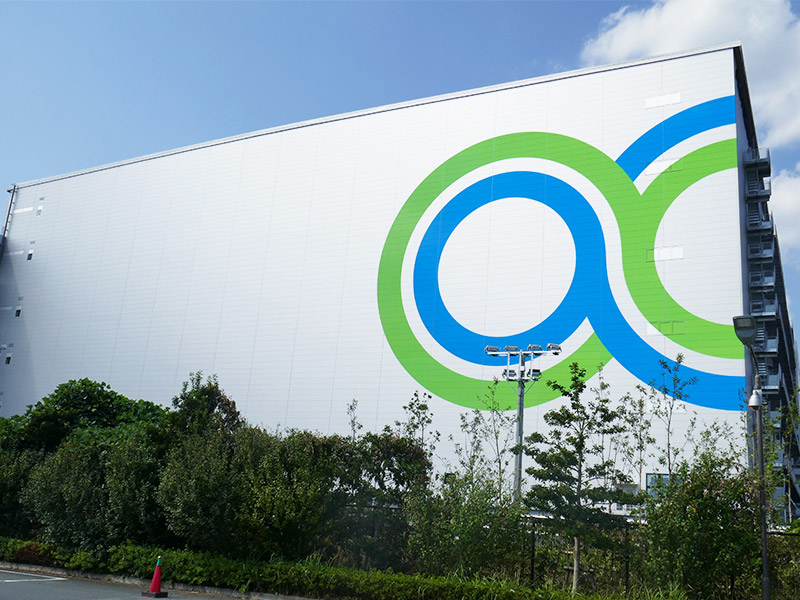 佐藤可士和氏が物流施設をブランディング　BtoB企業がなぜ依頼？