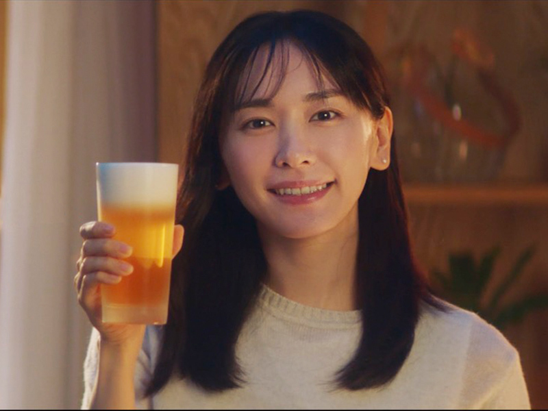 新垣結衣の「おつかれ生」効果さく裂　「マルエフ」CMの舞台裏