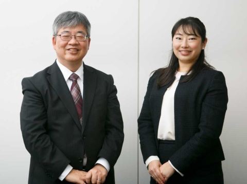 伊藤明日香氏（写真右）と中村文彦氏　注）対談は2022年1月に行われた。伊藤氏は2月にFIAへ転職