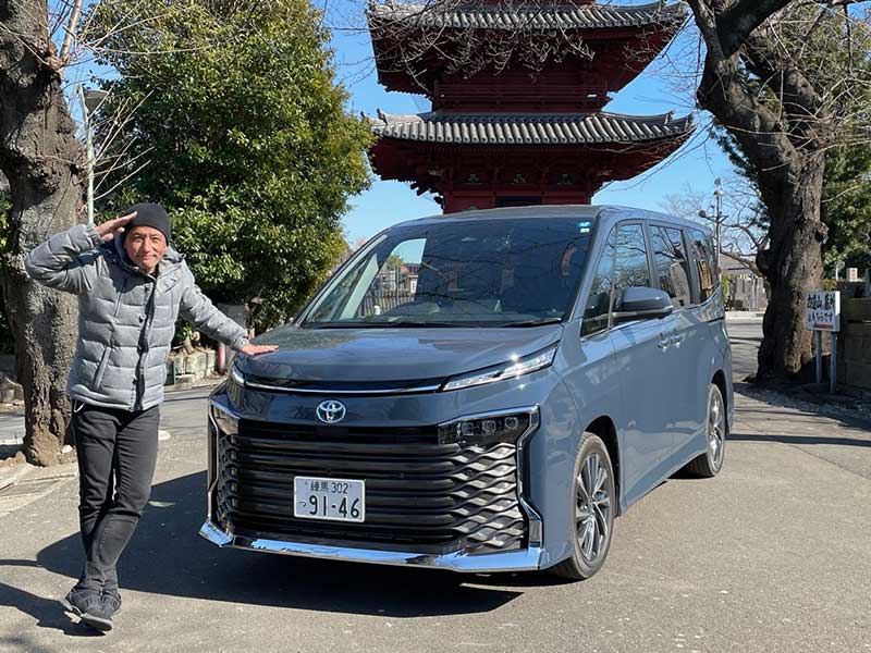 トヨタのミニバン「ノア＆ヴォクシー」　少子高齢化でも好調な理由