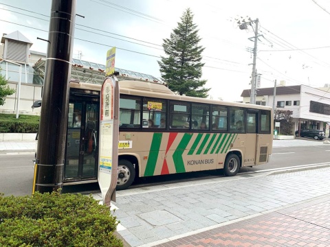 弘前市の公共交通の分担率は路線バスが多い