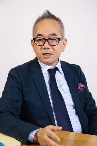 大城 浩司 KABUKI代表取締役社長兼CEO<br>沖縄生まれ。約1万6500m2の大型ショッピングセンター勤務を経て、2001年楽天入社。営業本部長などを経て、2014年ICA.inc設立。2015年10月KABUKIを設立し現職。2016年5月にメディア型ECモール「kabuki ペディア」を発表