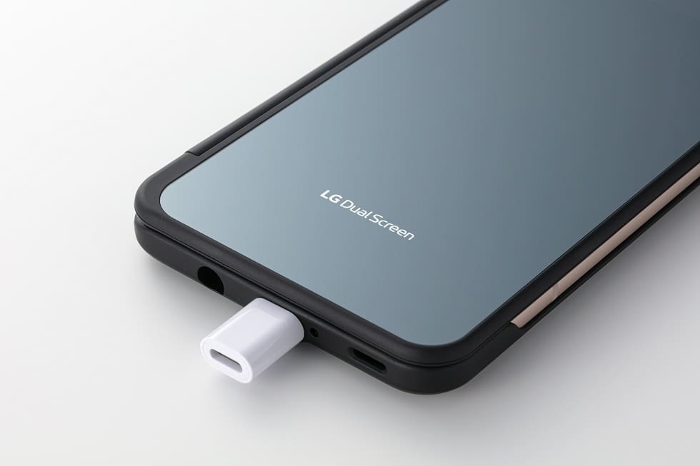 5G時代を象徴 LGの2画面スマホは、ビデオ会議時代に重宝する：日経