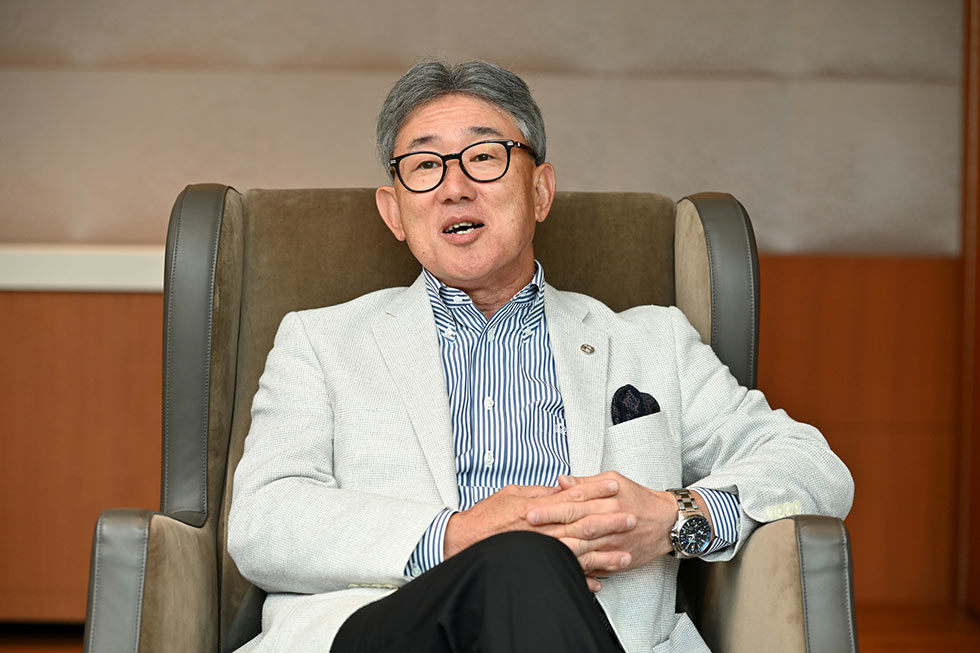高岡社長は『花とアリス』の成功体験から、ショートムービーをクライアントの問題解決策として広める価値を感じたという