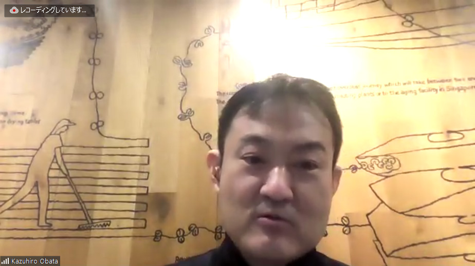 『アフターデジタル』の共同著書であるIT評論家の尾原和啓氏。オンライン会議のZoomを通してインタビューした