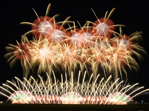 神宮とお台場の花火が8 11に開催 未来消費カレンダー 新着情報 日経クロストレンド 神宮とお台場の花火が8 11に開催 未来消費カレンダー 新着情報 日経クロストレンド