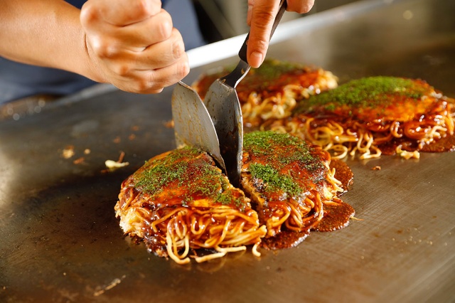 元祖広島お好み焼きが東京へ みっちゃん総本店 決断の裏側 日経クロストレンド 元祖広島お好み焼きが東京へ みっちゃん総本店 決断の裏側 日経クロストレンド