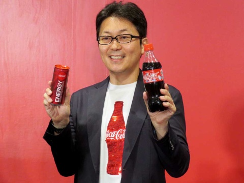 これまでの経験を踏まえて今回投入する「コカ・コーラ エナジー」に自信を持つ、コカ・コーラグループ統括部長の島岡芳和氏（写真／梶塚美帆）