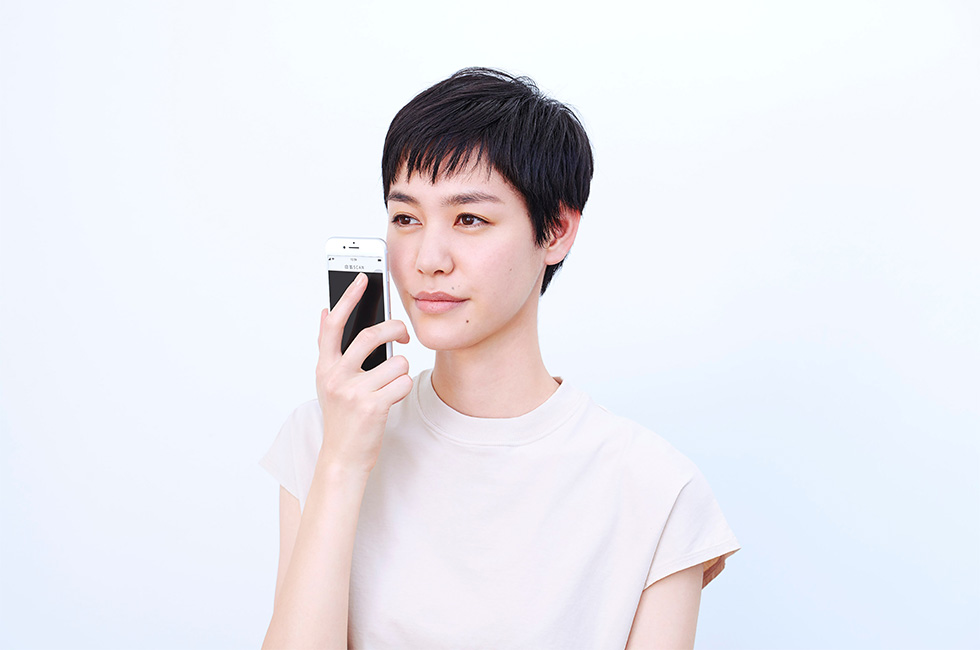 スマホカメラで肌を連写して分析に最適な1枚を自動で選び、肌状態を分析