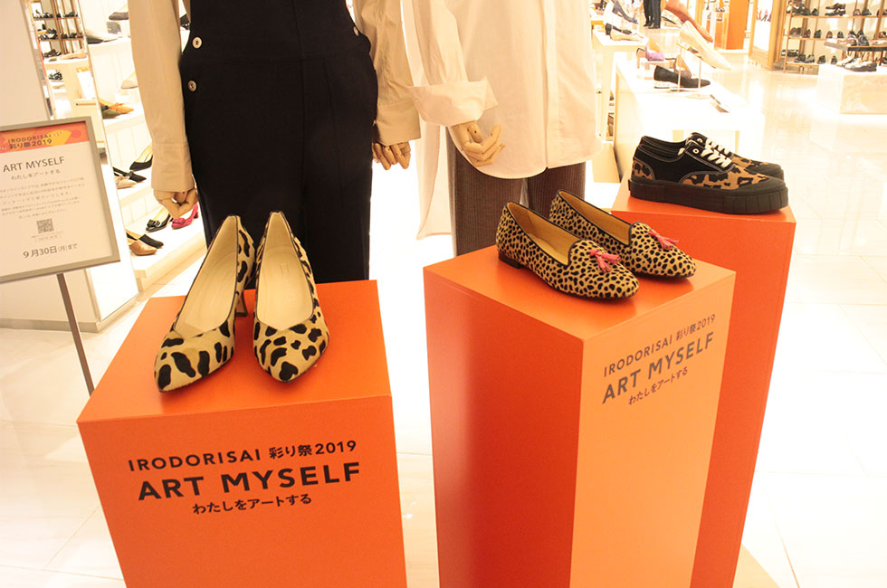 本館2階の婦人靴フロアに登場した「IT SHOESコーナー」では、旬のラグジュアリーブランドを集めてテーマに沿った商品をセレクトし、ブランドミックスで紹介する