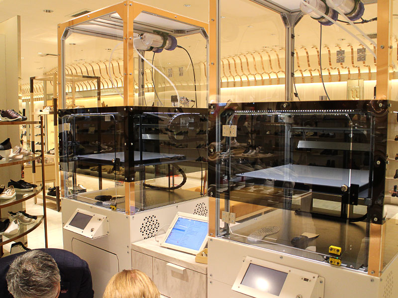 伊勢丹新宿店本館、「おもてなしと技術の融合」でリニューアル