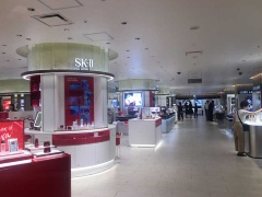 Jr京都伊勢丹が目指す百貨店の魅力再生 武器は圧倒的な集客力 日経クロストレンド Jr京都伊勢丹が目指す百貨店の魅力再生 武器は圧倒的な集客力 日経クロストレンド
