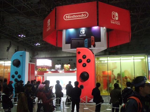 Nintendo Switch Lite に見る 任天堂の2ブランド戦略の終焉 日経クロストレンド Nintendo Switch Lite に見る 任天堂の2ブランド戦略の終焉 日経クロストレンド