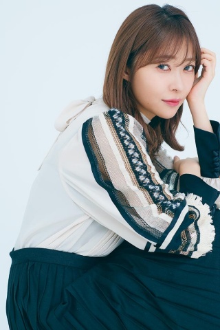 指原莉乃(さしはら・りの)。1992年11月21日生まれ、大分県出身。2007年にAKB48へ加入。12年にHKT48へ移籍し、13年にはHKT48劇場支配人にも就任。第5回AKB48選抜総選挙で1位を獲得し、第7回から三連覇を果たす。19年4月、HKT48を卒業