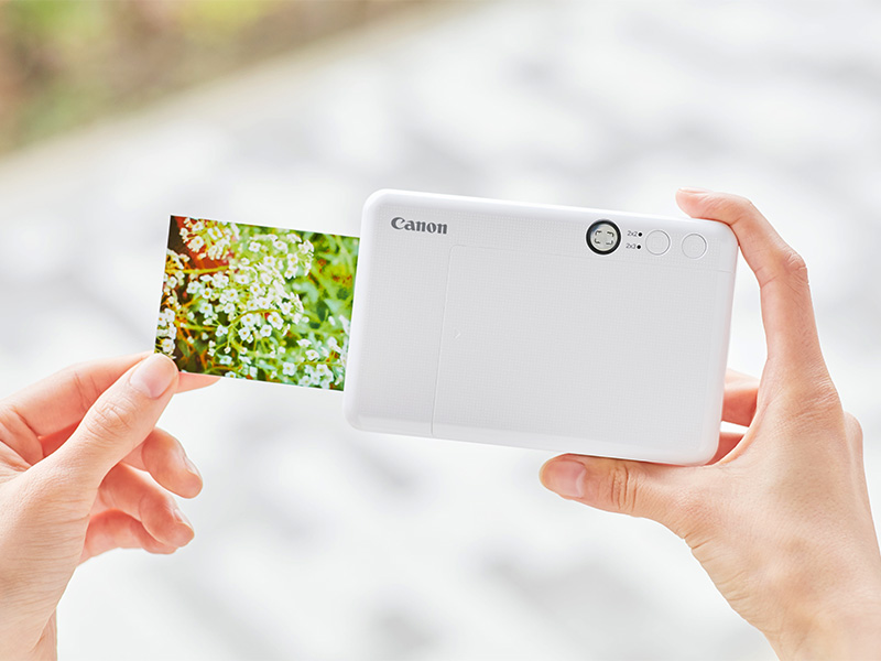 キヤノン「令和のインスタントカメラ」が女性に刺さりヒット