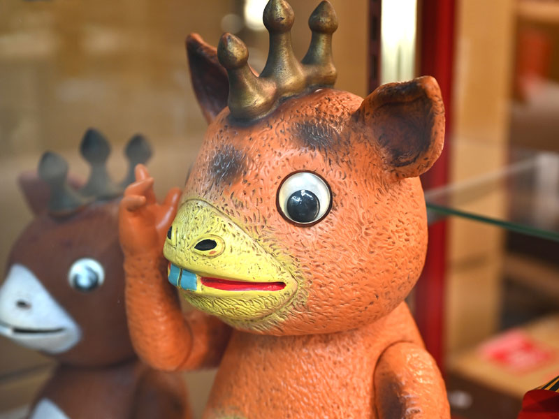 アキバの高架下に誕生　ちょっとマニアックな大人の専門店街