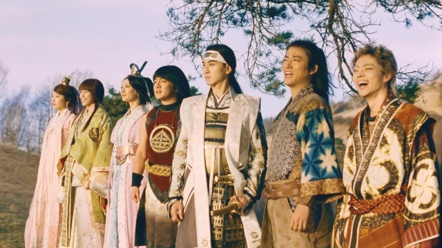 花王がauに迫る 19年cm事情をクリエイターが解説 日経クロストレンド 花王がauに迫る 19年cm事情をクリエイターが解説 日経クロストレンド