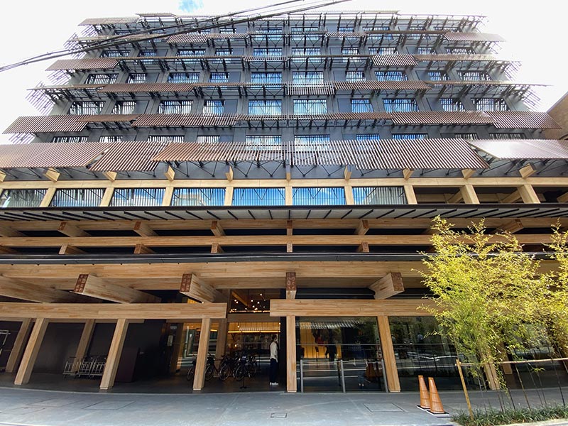 エース 背中が蒸れない夏リュック が好調 背面に隙間ができる 日経クロストレンド