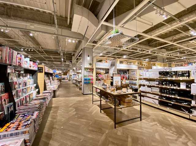 キッチングッズ売り場の横に 料理本やファ 日経クロストレンド キッチングッズ売り場の横に 料理本やファ 日経クロストレンド