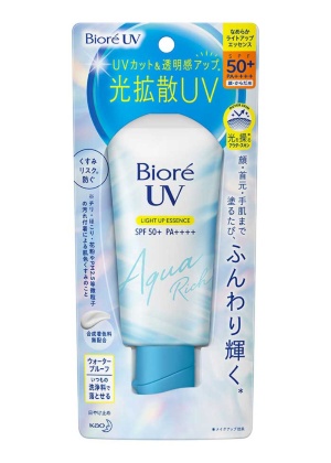「ビオレUV バリア・ミー ミネラルジェントルミルク」と同日に、「ビオレUV アクアリッチ」シリーズから光拡散効果で肌の透明感をアップさせる「ビオレUV アクアリッチ ライトアップエッセンス」も発売する