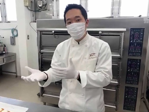 ユートピアアグリカルチャーの長沼真太郎代表取締役。CHEESE WONDERの食べ方では全解凍がおすすめだという