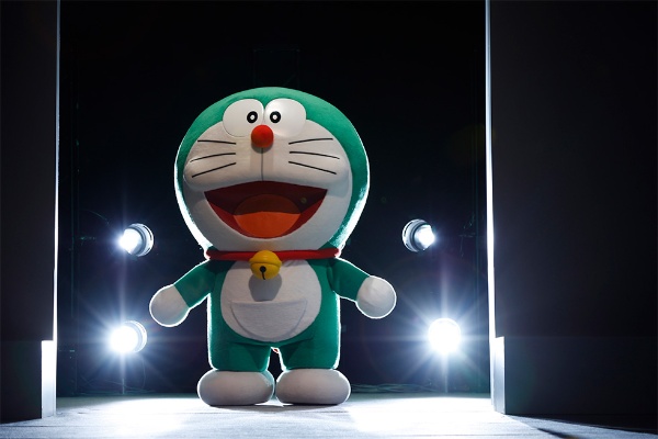 ユニクロが 緑のドラえもん でサステナビリティーを世界に訴求 日経クロストレンド ユニクロが 緑のドラえもん でサステナビリティーを世界に訴求 日経クロストレンド