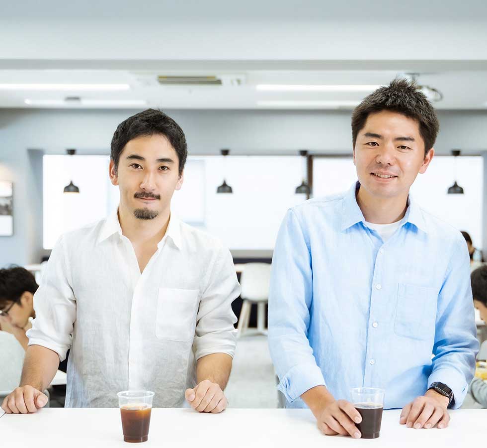 ギフティは2人代表制（左が鈴木氏、右が太田氏）