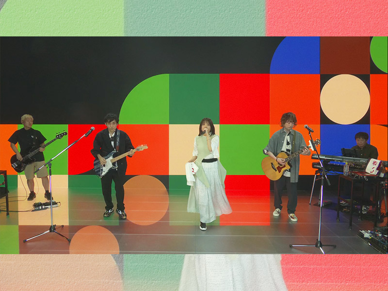 いきものがかりも特典ライブ！　配信専用スタジオのすごい演出