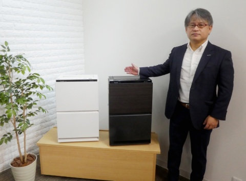 発表会で、新商品F-VXU90の機能解説をしたパナソニックエコシステムズIAQBU 日本事業総括担当の木村敏明氏。新ナノイーX搭載に加え、以前から搭載していた「3Dフロー撃退気流」で花粉を効果的に集じんし、「ミルエア」アプリ対応でユーザー好みの理想の空気環境を整えるという