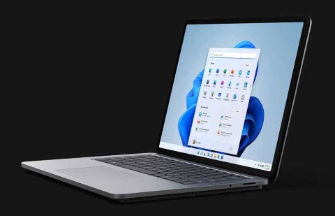 14.4型ディスプレー搭載のハイスペックモデル「Surface Laptop Studio」