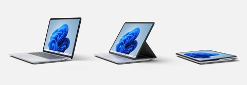 ディスプレーが可動し、用途に合わせてスタイルを変えられる