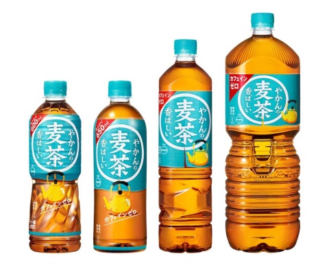 日本コカ・コーラの「やかんの麦茶」。発売から1年弱で累計出荷本数3億本超えのヒット商品となった
