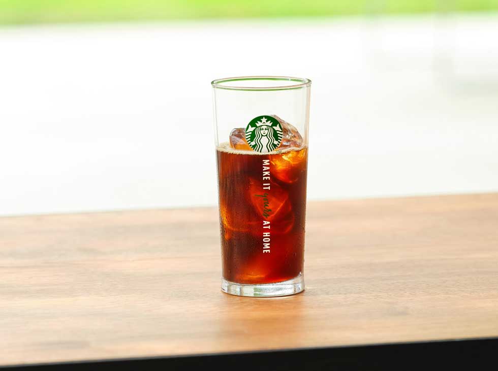 6月20日からスターバックス アイス アメリカーノを含むカプセルを7500円以上買うともらえる「アイスコーヒーグラス」（8月31日まで。予定数量がなくなり次第、終了の可能性あり）（画像提供／ネスレ日本）