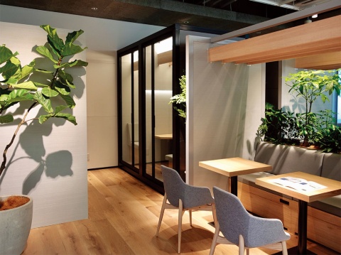 手前右の開放タイプを含めて、4タイプのリブート・スペースがある