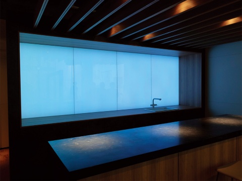 パナソニックの空質空調社の新共創拠点「AIR HUB TOKYO」にある、空気の流れをビジュアル化するプロトタイプ