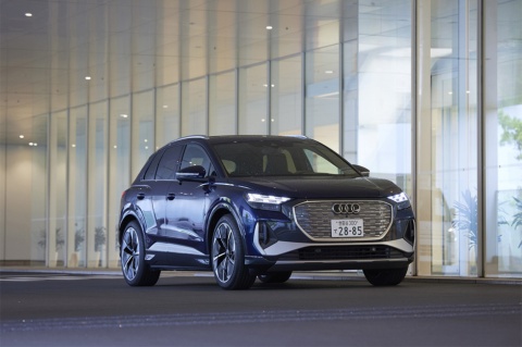 2022年1月に日本導入を発表したSUV（多目的スポーツ車）タイプの電気自動車（EV）「アウディQ4 e-tron」。価格は599万円（税込み）から