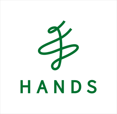 ハンズの新しいロゴマーク。1976年に創業したハンズの原点に立ち返り、漢字の「手」をモチーフにデザインした。「手でソウゾウしよう。手でワクワクしよう。」というブランドメッセージを掲げ、ブランドカラーはこれまでどおり緑色を踏襲した