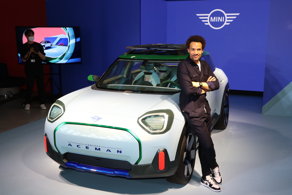 MINIデザインの責任者であるオリバー・ハイルマー氏が来日し、「MINI」の次世代コンセプトモデル「MINI Concept Aceman」への思いを語った