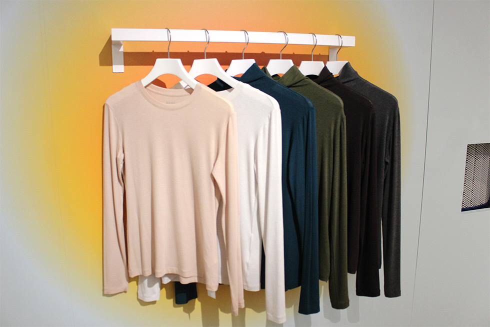 ユニクロC】カシミヤ入りで1990円！ふんわり柔らかな「極暖